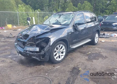 2013 BMW X5 xDrive35I/xDrive35I Premium/xDrive35I Sport Activity z USA, uszkodzony, nr VIN 5UXZV4C57D0E13547